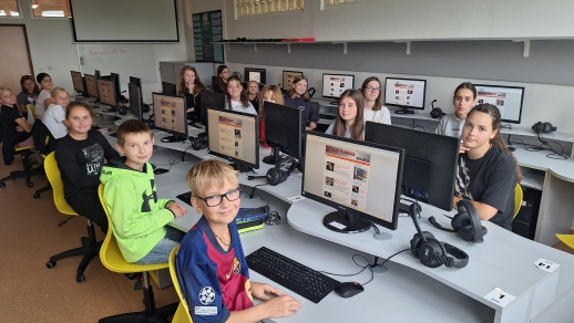 Letošní redakce Písaříku; Foto: J. Krupičková